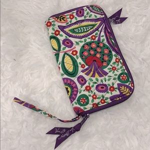 Vera Bradley Bi Fold Wallet